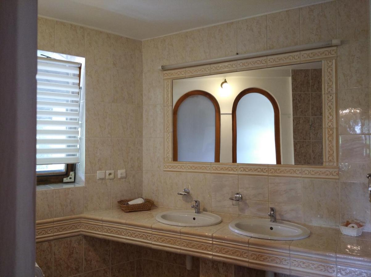 Hotel V Nebi Josefŭv Dŭl Kültér fotó