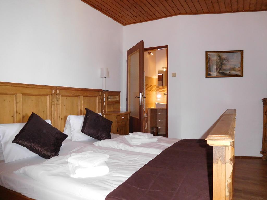 Hotel V Nebi Josefŭv Dŭl Kültér fotó