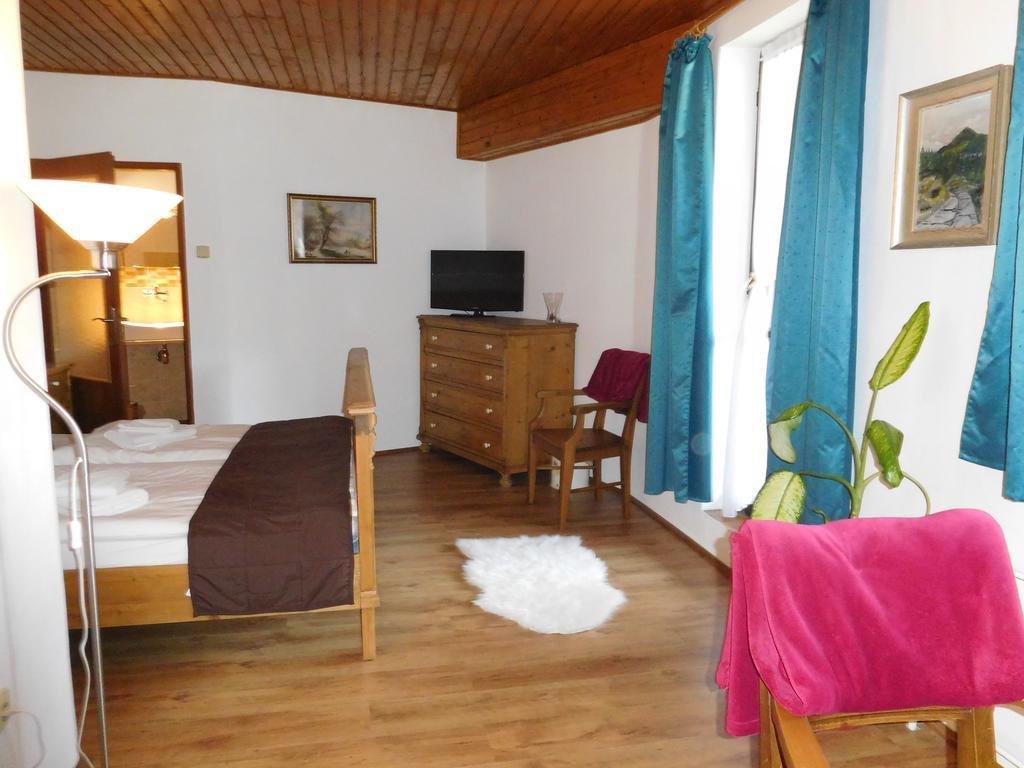 Hotel V Nebi Josefŭv Dŭl Kültér fotó